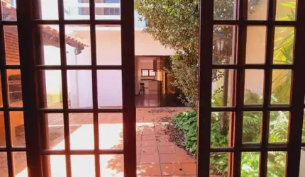 Sobrado para venda, Jardim Paulistano, São Paulo, com 3 dormitórios, edícula, área gourmet, churrasqueira, quintal e 3 vagas de garagem.