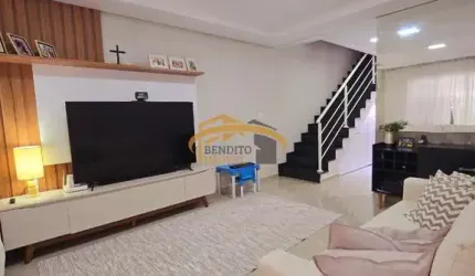 Sobrado para venda, Bela Vista, Osasco, com 3 suítes, sala para 2 ambientes, planejados, quintal com churrasqueira, 4 vagas de garagem.