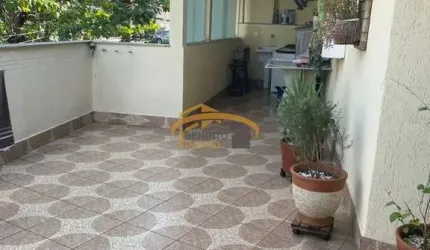 Sobrado p/ locação, Vl Campesina-Osasco p/ residência ou comércio 2 dormitórios, sacada, garagem, quintal e ótima localização próxima à prefeitura