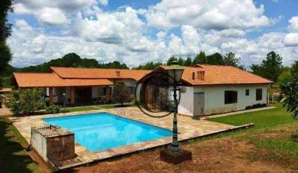 Casa com 3 quartos à venda, 420 m² por R$