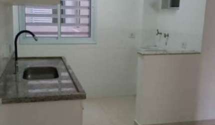 Apartamento térreo na Vila Mazzei para locação.