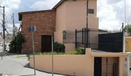 Sobrado comercial com 4 salas, 3 banheiros e 4 vagas na Av. Agua Fria