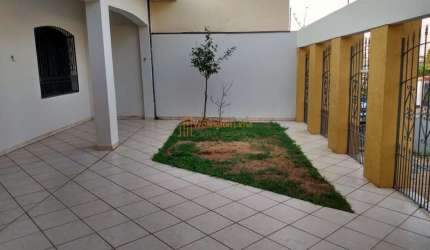 Casa à venda no bairro Vila Bressani - Paulínia/SP