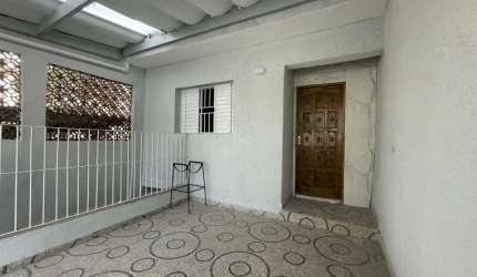 Casa para Locação em Barueri, Jardim dos Camargos, 2 dormitórios, 1 banheiro, 1 vaga
