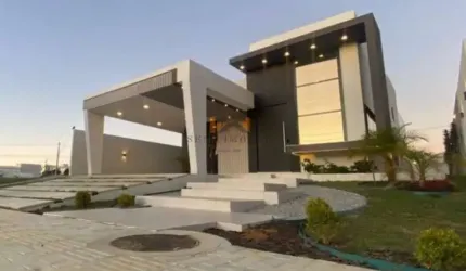 Casa à Venda no Alphaville 01