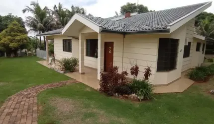 Casa em Condomínio para Venda em Sarandi, Parque Alvamar, 3 dormitórios, 1 suíte, 4 banheiros, 13 vagas