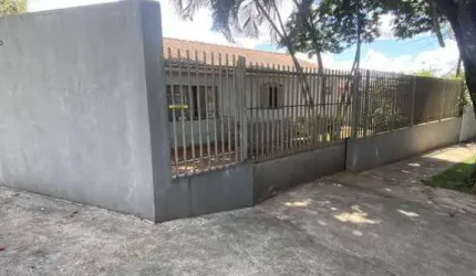 Casa para Venda em Maringá, Conjunto Habitacional Requião 1, 4 dormitórios, 1 suíte, 3 banheiros, 3 vagas