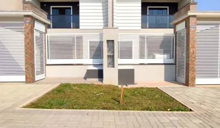 Excelente  Sobrado localizado em  Araucaria, Costeira