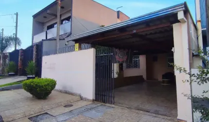 BELA CASA COM TERRENO INTEIRO 03 QUARTOS