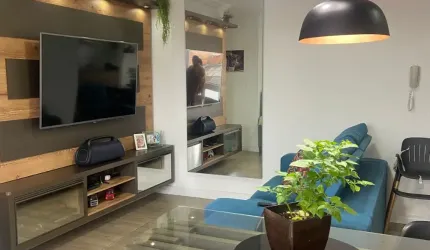 BELO APARTAMENTO LOCALIZADO EM SÃO JOSÉ DOS PINHAIS.