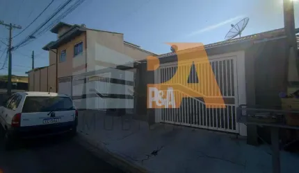 Casa com 3 quartos à venda no Jardim Europa, Jaguariúna  por R$ 700.000