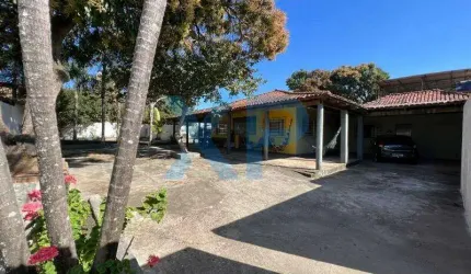 CASA RESIDENCIAL A VENDA NO BAIRRO JARDIM CANDELÁRIA EM DIVINÓPOLIS-MG