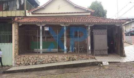 Casa à venda, 3 quartos, INTERLAGOS - Divinopolis/MG