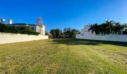 Terreno em condomínio fechado à venda na Avenida Juca Batista, 8000, Belém Novo, Porto Alegre por R$ 750.000