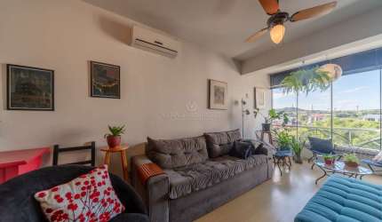 Apartamento com 3 quartos à venda na Rua Xavier da Cunha, 999, Nonoai, Porto Alegre por R$ 380.000