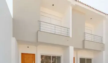 Casa com 2 quartos à venda na Rua Itacyr Rossi, 195, Guarujá, Porto Alegre por R$ 500.000