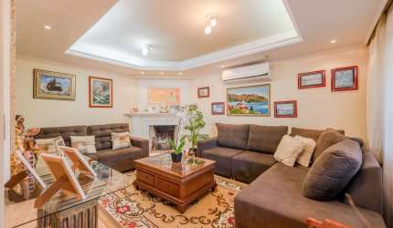 Casa com 3 quartos à venda na Rua Dea Coufal, 630, Ipanema, Porto Alegre por R$ 900.000