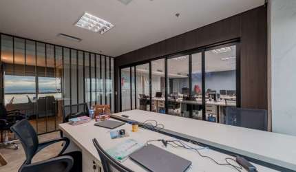 Sala comercial à venda na Avenida Diário de Notícias, 200, Cristal, Porto Alegre por R$ 465.000