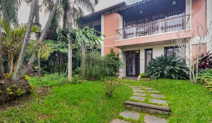 Casa com 4 quartos à venda na Rua Upamaroti, 836, Cristal, Porto Alegre por R$ 1.490.000