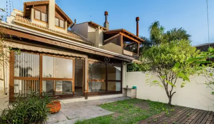 Casa com 3 quartos à venda na Rua Doutor Egon Renner, 35, Ipanema, Porto Alegre por R$ 655.000