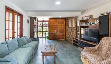 Casa com 3 quartos à venda na Rua Conselheiro Xavier da Costa, 2450, Ipanema, Porto Alegre por R$ 850.000