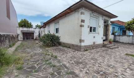 Casa com 3 quartos à venda na Rua Mampituba, 77, Ipanema, Porto Alegre por R$ 400.000