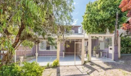 Casa com 3 quartos à venda na Rua Burum, 104, Vila Assunção, Porto Alegre por R$ 1.000.000