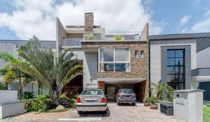 Casa em condomínio fechado com 3 quartos à venda na Rua Ivo Walter Kern, 599, Hípica, Porto Alegre por R$ 1.490.000