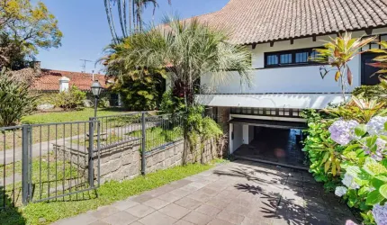 Casa com 4 quartos à venda na Rua Pareci, 206, Vila Assunção, Porto Alegre por R$ 2.300.000