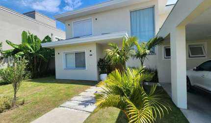 Casa em condomínio fechado com 3 quartos à venda na Avenida Juca Batista, 8000, Belém Novo, Porto Alegre por R$ 2.990.000