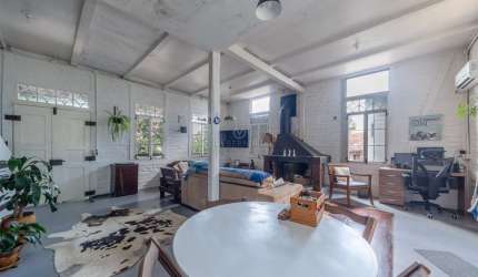 Casa com 3 quartos à venda na Rua Charruas, 59, Espírito Santo, Porto Alegre por R$ 750.000