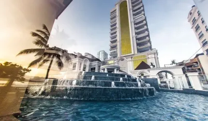 Apartamento com 4 quartos à venda na Avenida 276, 48, Meia Praia, Itapema por R$ 5.500.000