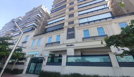 Apartamento com 4 quartos à venda na Rua 321, 40, Meia Praia, Itapema por R$ 3.800.000