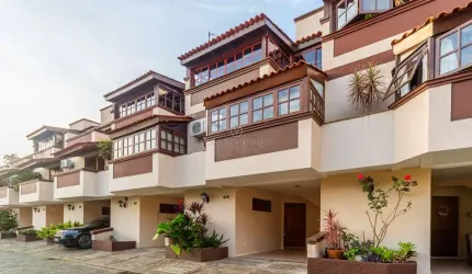 Casa em condomínio fechado com 3 quartos à venda na Avenida Wenceslau Escobar, 3714, Tristeza, Porto Alegre por R$ 640.000