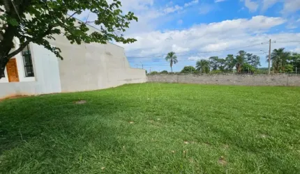 Terreno no Condomínio Mansour em Araçatuba/SP