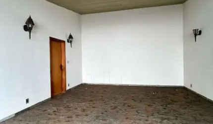Casa Comercial em Araçatuba-SP