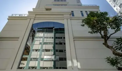 Ótimo Apartamento Novo | 3 Suítes, 2 vagas de Garagem no Centro de Balneário Camboriú/SC - Imobiliária África