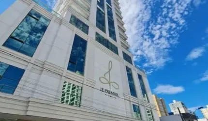 Excelente Apartamento Novo | 300m do Mar | 3 Suítes, 3 vagas de Garagem no Centro em Itapema/SC - Imobiliária África