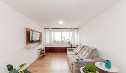 Encantador apartamento no Batel com 2 dormitórios
