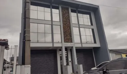 Ponto comercial para alugar no Mato Grande, Canoas  por R$ 2.990