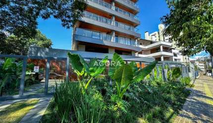 Apartamento com 3 quartos para alugar no Centro, Canoas  por R$ 5.500