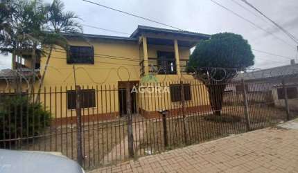 Casa com 2 quartos para alugar no Rio Branco, Canoas  por R$ 1.500
