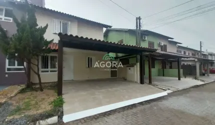 Casa em condomínio fechado com 2 quartos para alugar no Harmonia, Canoas  por R$ 4.200