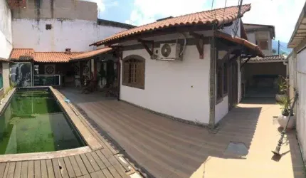 Vendo casa em bangu