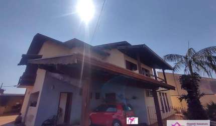 Sobrado com 3 dormitórios à venda, 230 m² por R$ 840.000 - Jardim Nova Era - Leme/SP