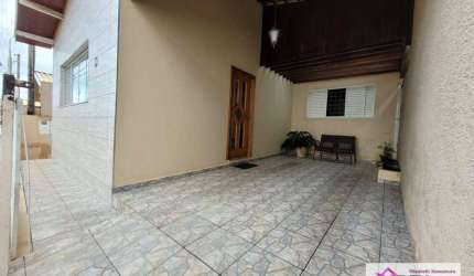 Casa com 3 dormitórios à venda, 157 m² por R$ 440.000,00 - Centro - Leme/SP