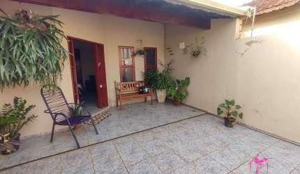 Casa com 3 dormitórios à venda, 233 m² por R$ 735.000,00 - Centro - Leme/SP