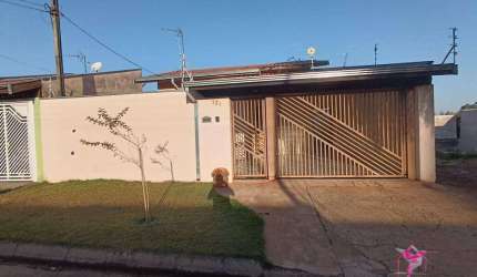Casa com 2 dormitórios à venda, 51 m² por R$ 340.000,00 - Jardim Letícia - Leme/SP