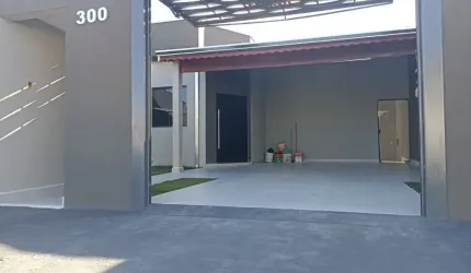 Excelente casa plana