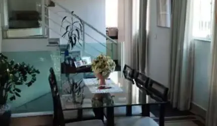 Sobrado com 3 dormitórios à venda, 250 m² por R$ 1.390.000,00 - Embaré - Santos/SP